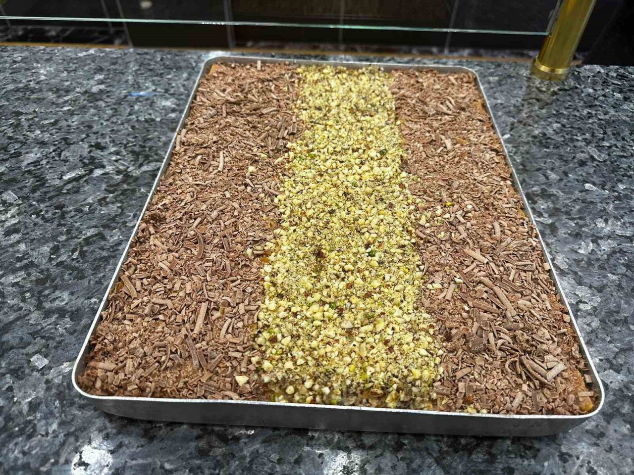 Stokçular yeşil altına dönüştürdü, onlar da fındıklısını üretti