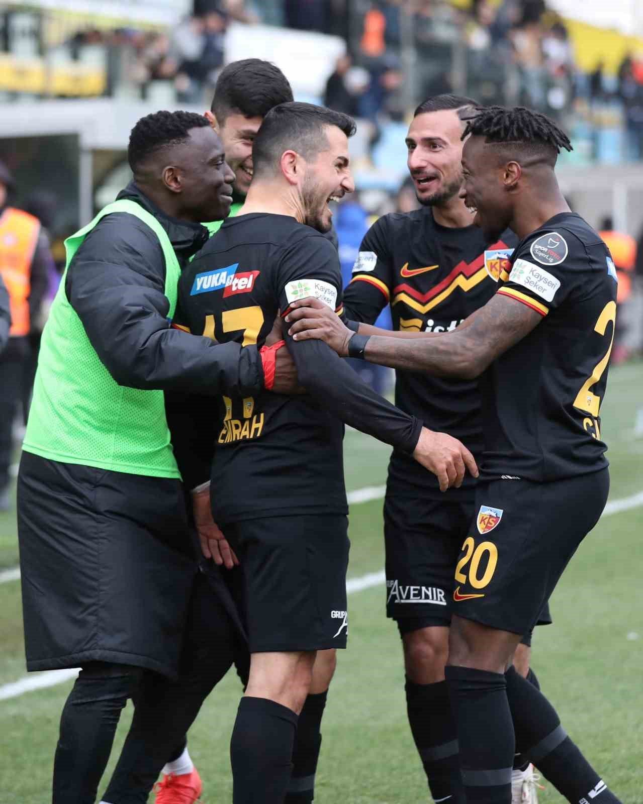 Emrah Başsan siftah yaptı