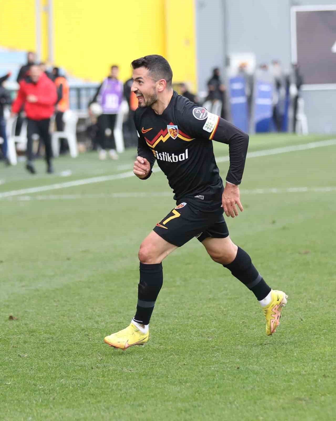 Emrah Başsan siftah yaptı