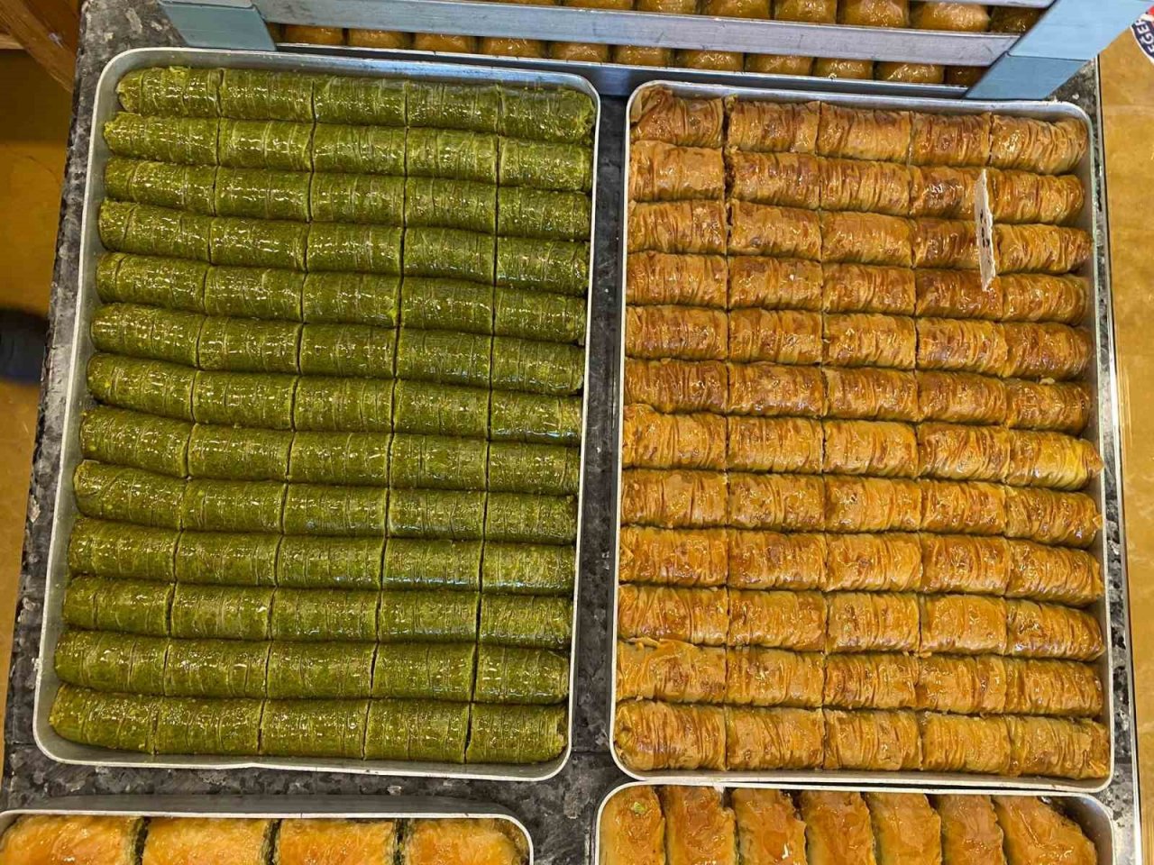 Stokçular yeşil altına dönüştürdü, onlar da fındıklısını üretti