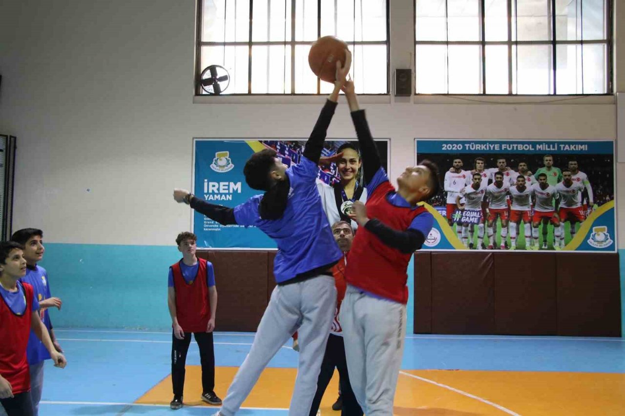 Geleceğin yıldız sporcuları Haliliye’de yetişiyor