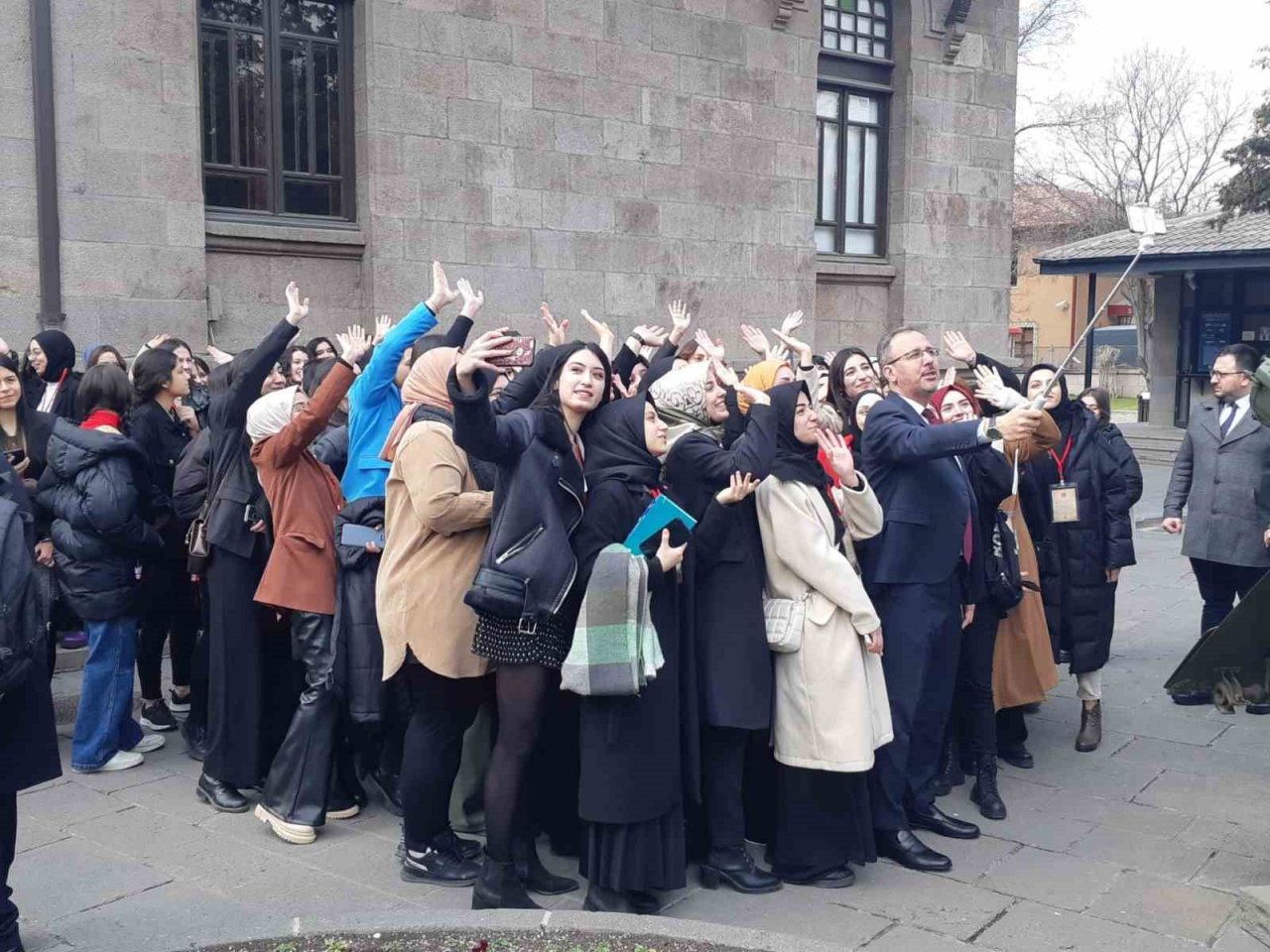 Gençlik ve Spor Bakanı Kasapoğlu, Diplomat Akademi Kampı’nın açılış programına katıldı