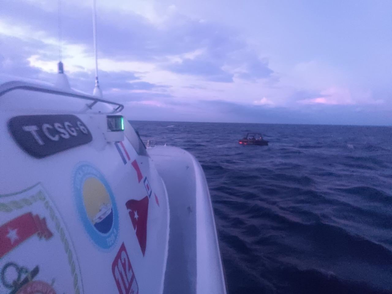 Ege Denizi’nde 40 göçmen yakalandı, 36 göçmen kurtarıldı