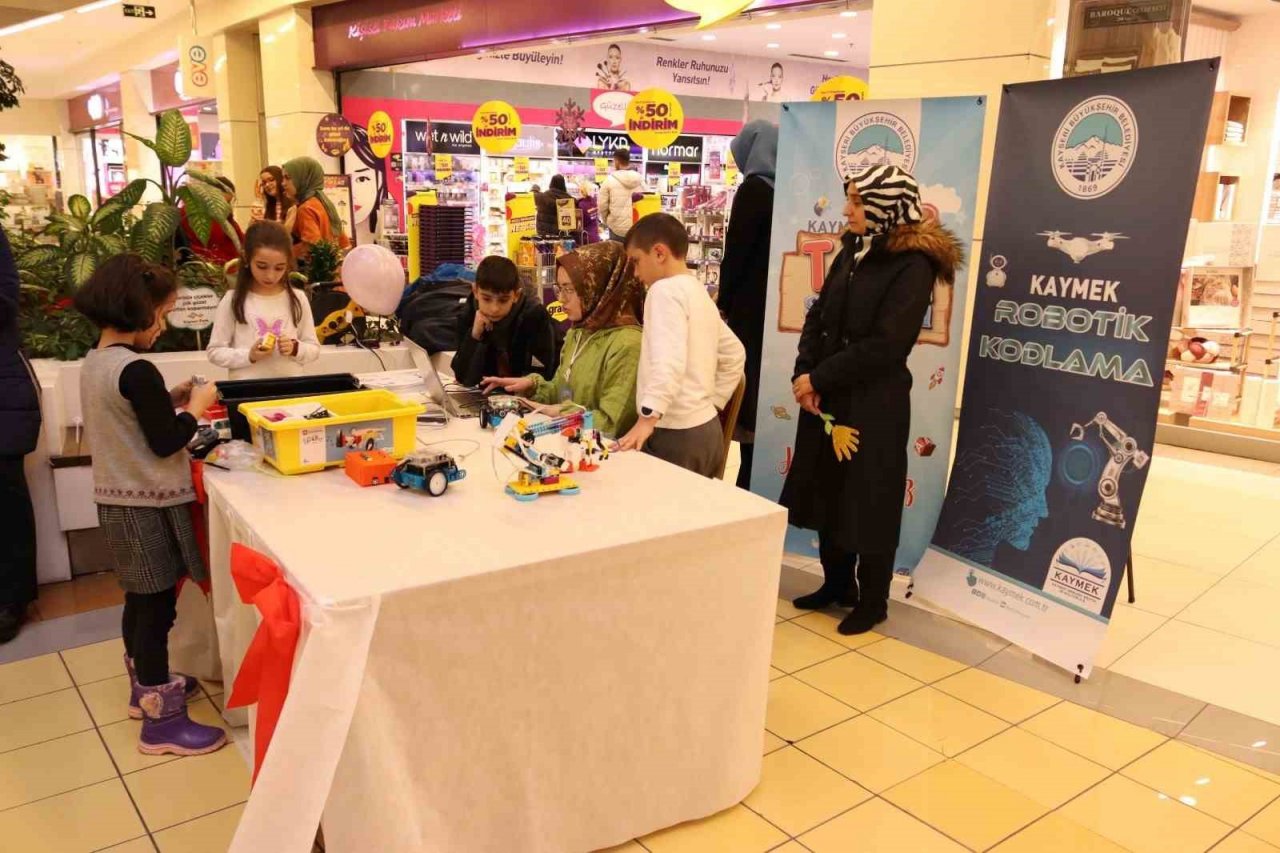 KAYMEK Tatil Şenliği’ne 5 bin çocuk katıldı