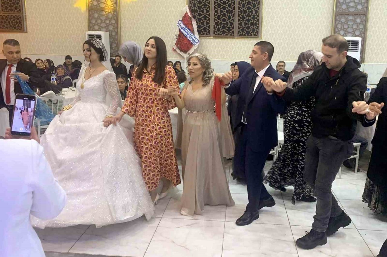 Şehit kardeşinin mutlu günü