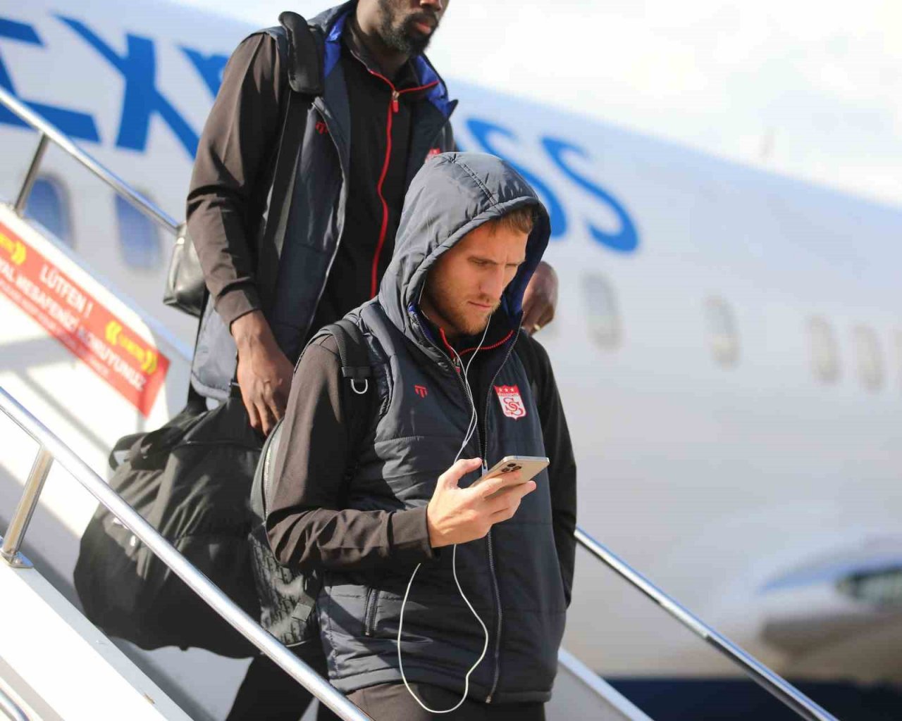 Sivasspor kafilesi 5 eksikle Alanya’da