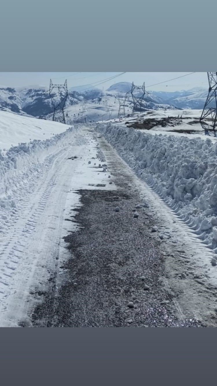 Kış yeni geldi: Adana’da da karla mücadele başladı