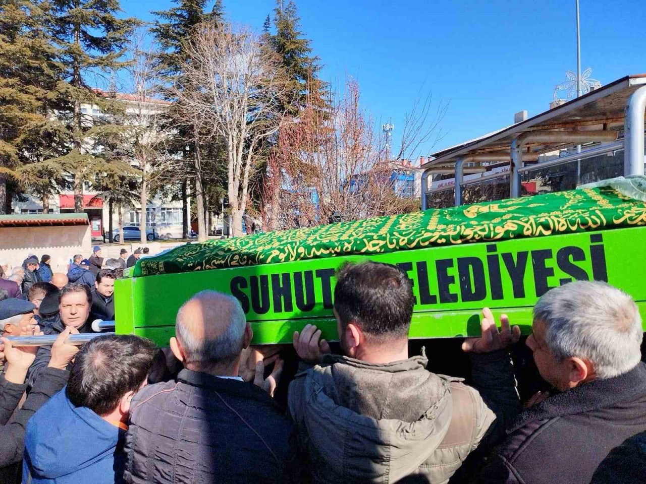 Akar ailesinin acı günü