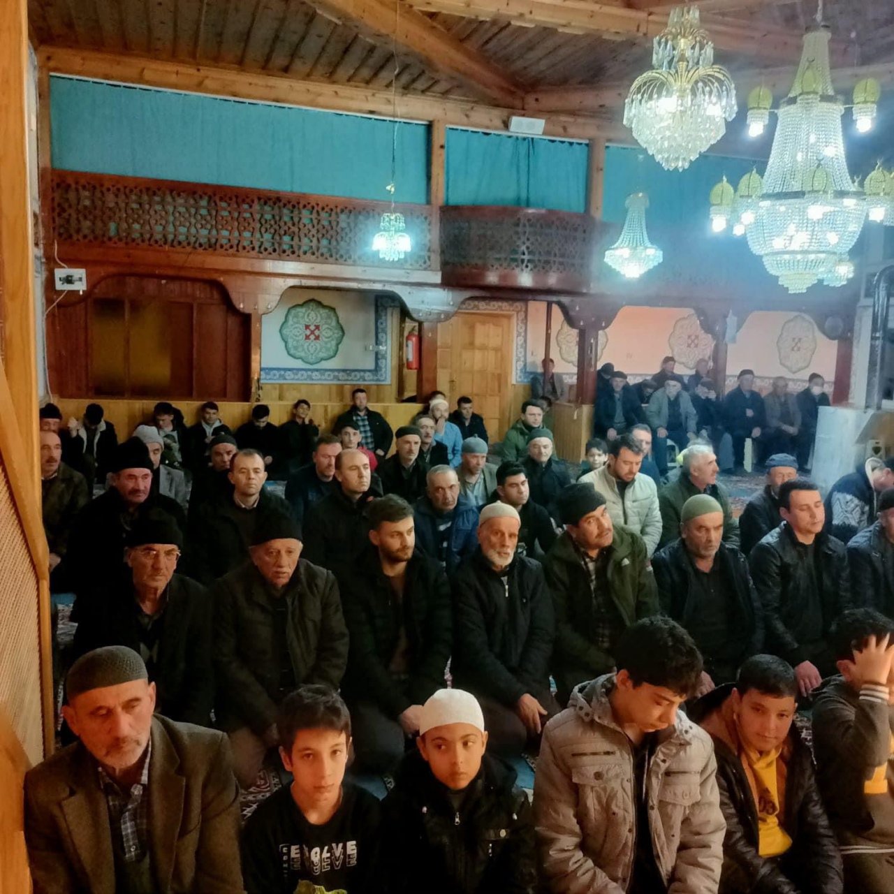 5 köyün sakinleri namazda buluştu