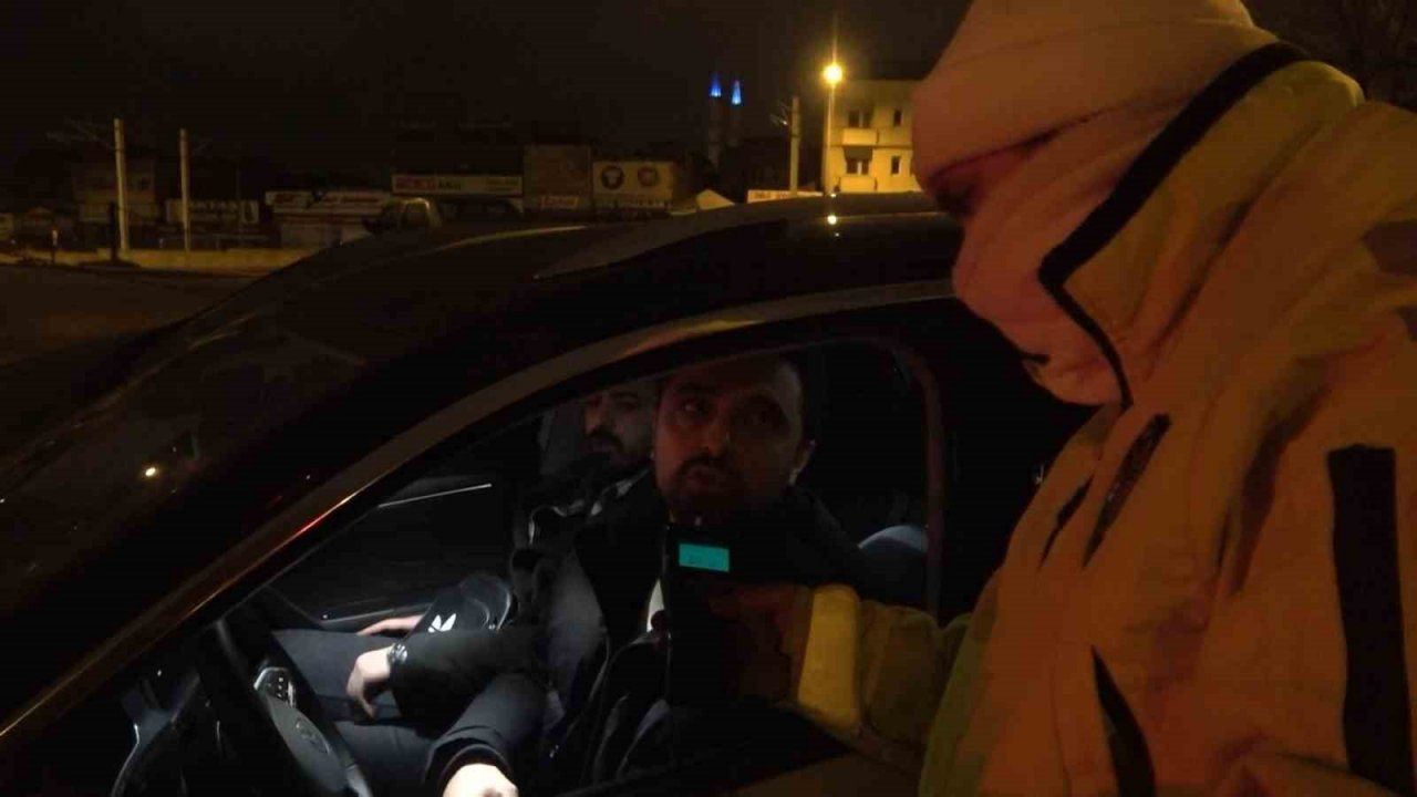 Polisi görünce kazayı göze alıp böyle kaçtı...