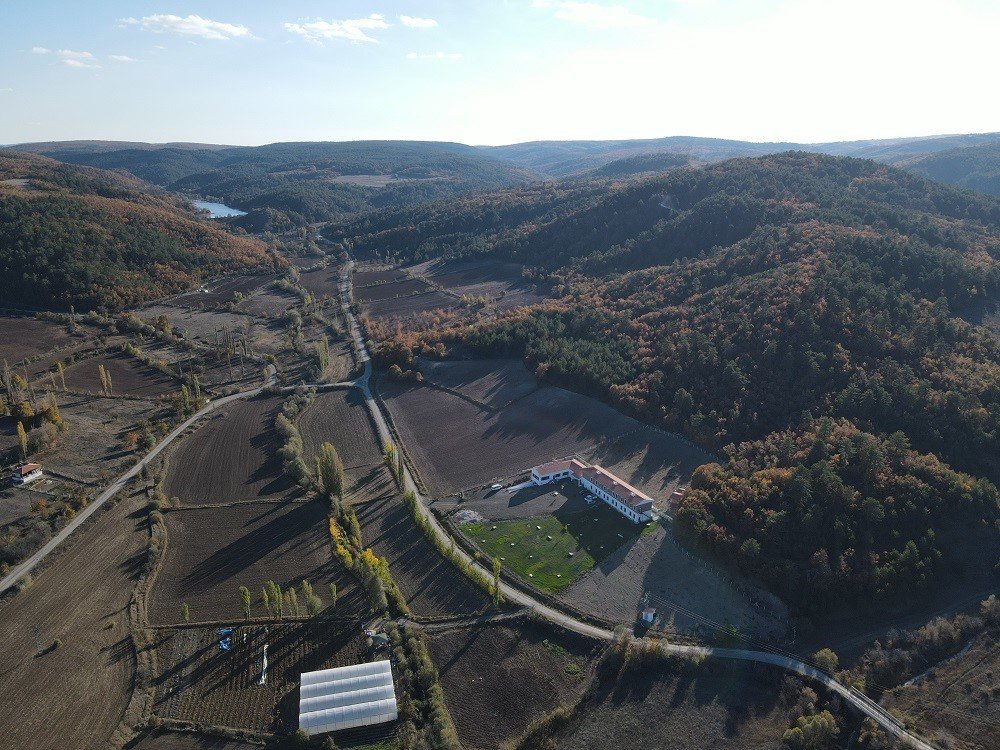 Çorumlu iş insanı köyüne doğa oteli kurdu