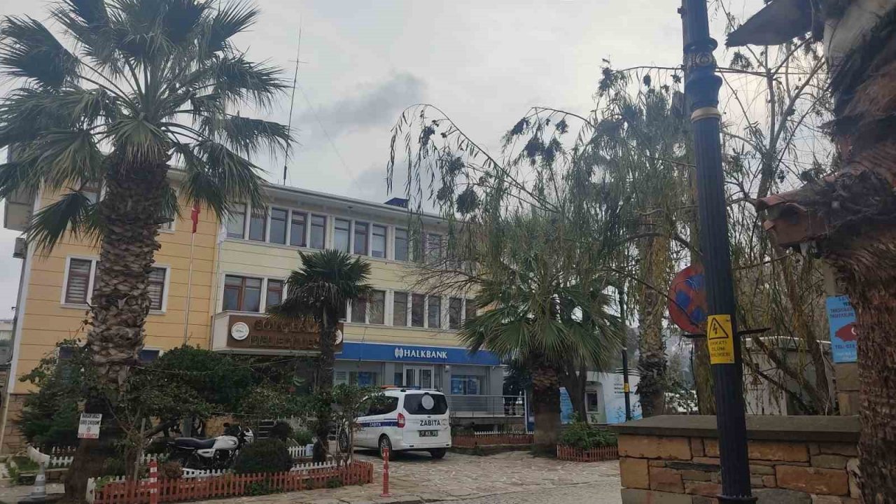 İYİ Partili Gökçeada Belediye Başkanı gözaltında