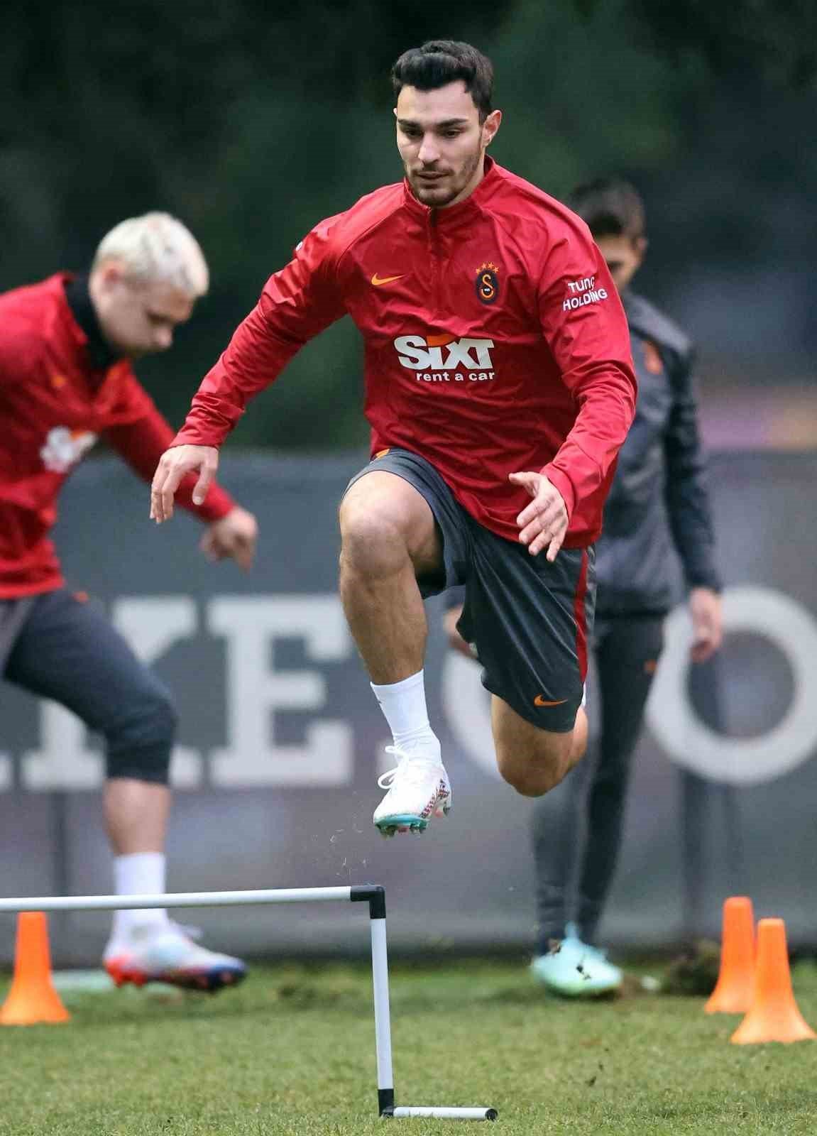 Galatasaray, Ümraniyespor maçı hazırlıklarını tamamladı