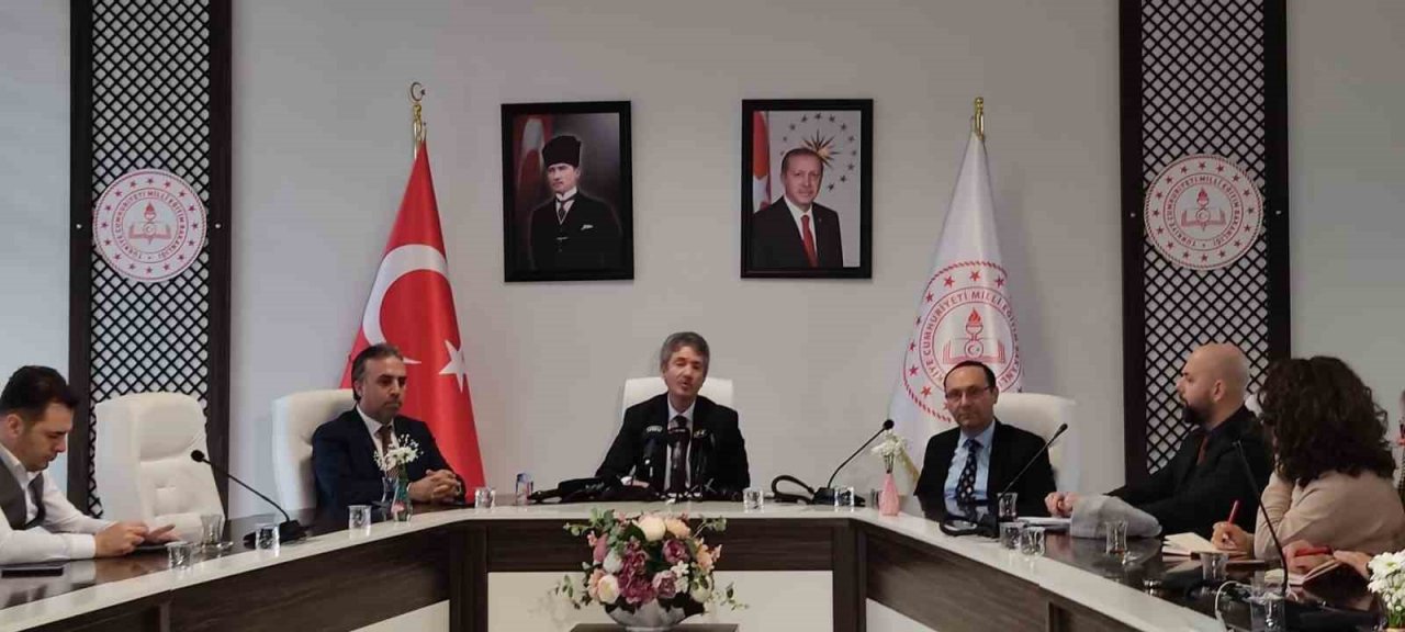 İstanbul İl Milli Eğitim Müdürü Yazıcı, “3, 4, 5 yaşlarındaki anaokulu öğrencileri 6 Şubat itibariyle okullarda 1 öğün ücretsiz yemek yiyebilecek”