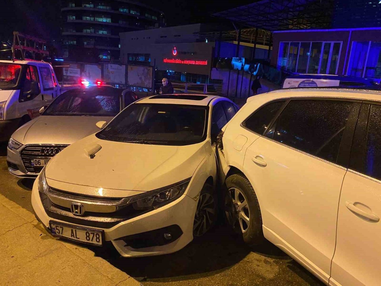 Karabük’te zincirleme trafik kazası