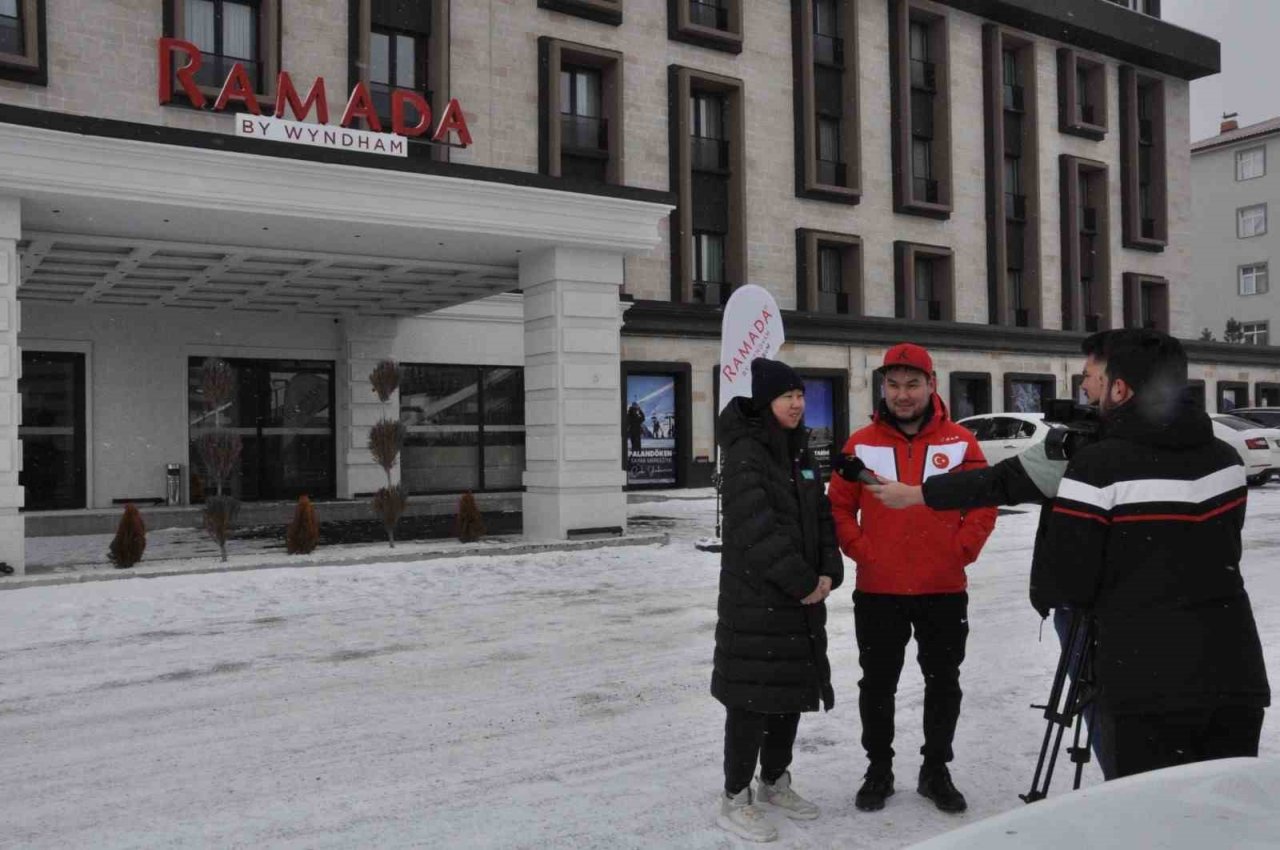 Kazakistan Short Track Milli Takımı, dünya kupasına Erzurum’da hazırlanıyor