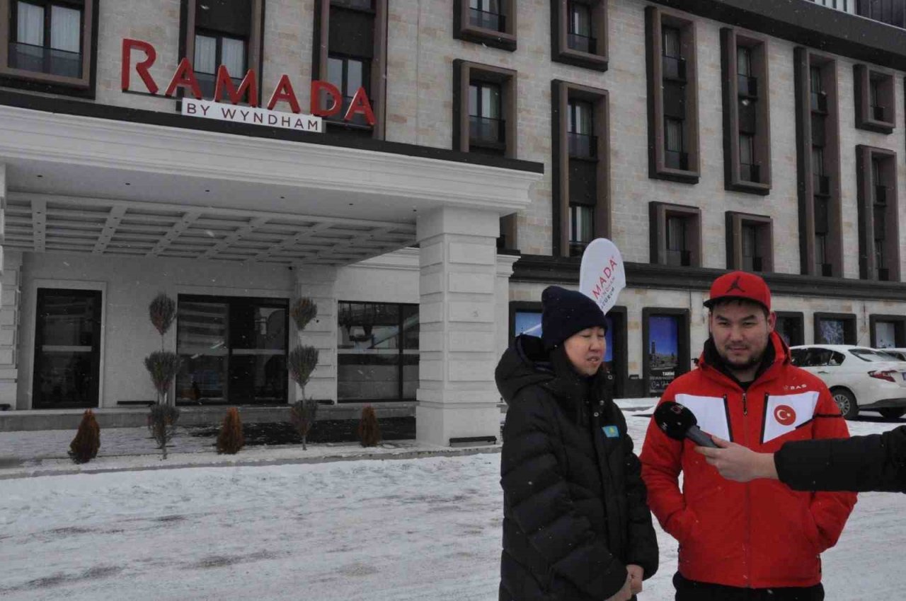 Kazakistan Short Track Milli Takımı, dünya kupasına Erzurum’da hazırlanıyor