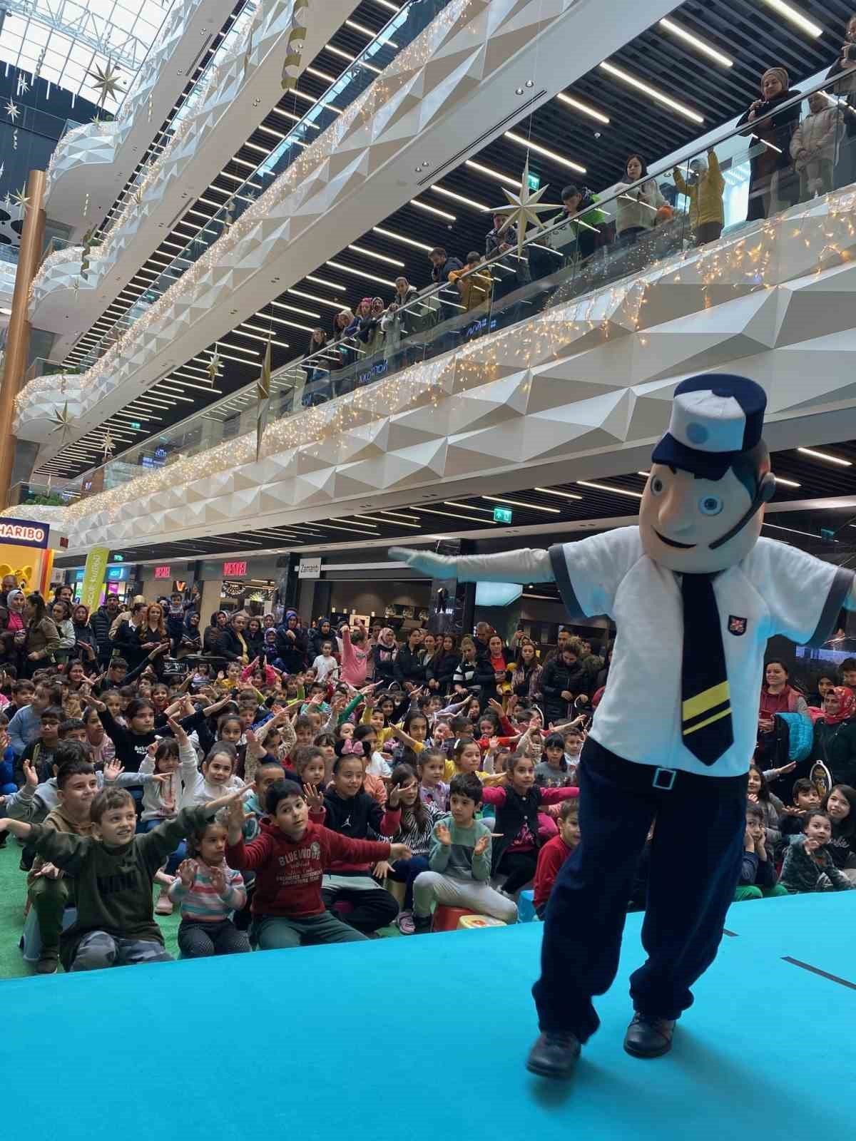 Harika Kanatlar Tuna Life Center’da sahne aldı