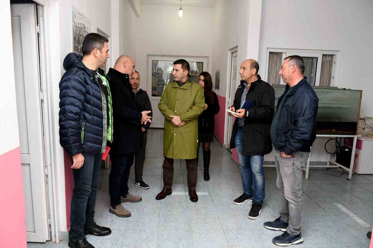 Kuşadası Belediyesi’nden geleceğin yıldız futbolcular için önemli yatırım