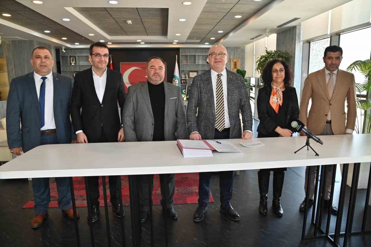 Manisa Büyükşehir ve MASKİ’de kadrolu işçilere yüzde 99.96 zam