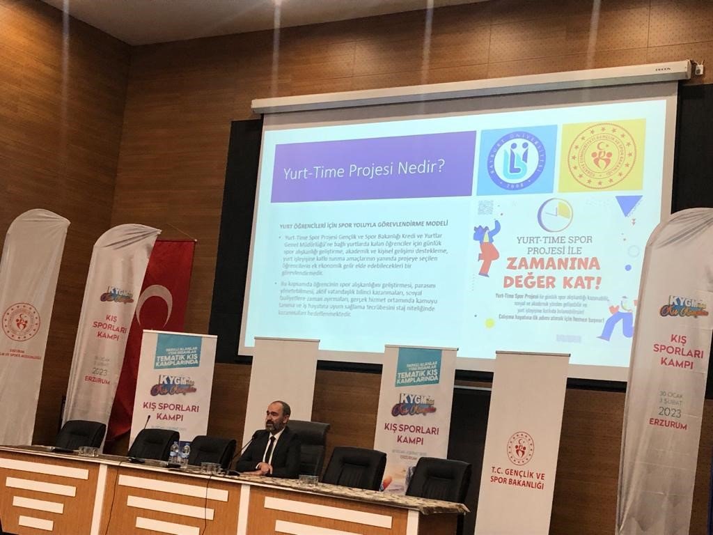 Rektör Türkmen 7. Tematik Kış Kampında "Yurt-Time Spor" projesini anlattı
