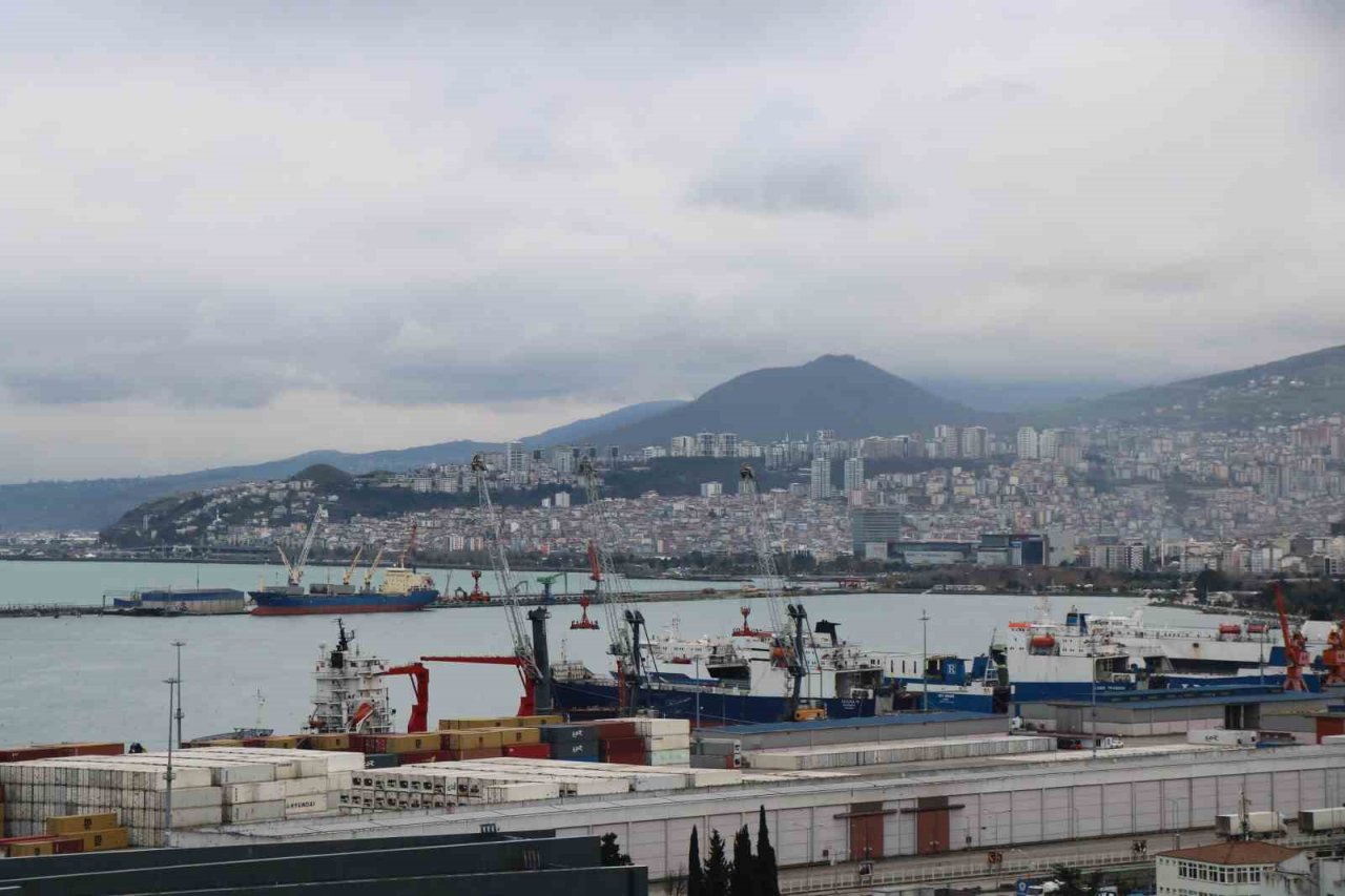 Samsun’da analiz laboratuvarı açıldı: Artık yaş sebze-meyveler Mersin’e gitmeyecek