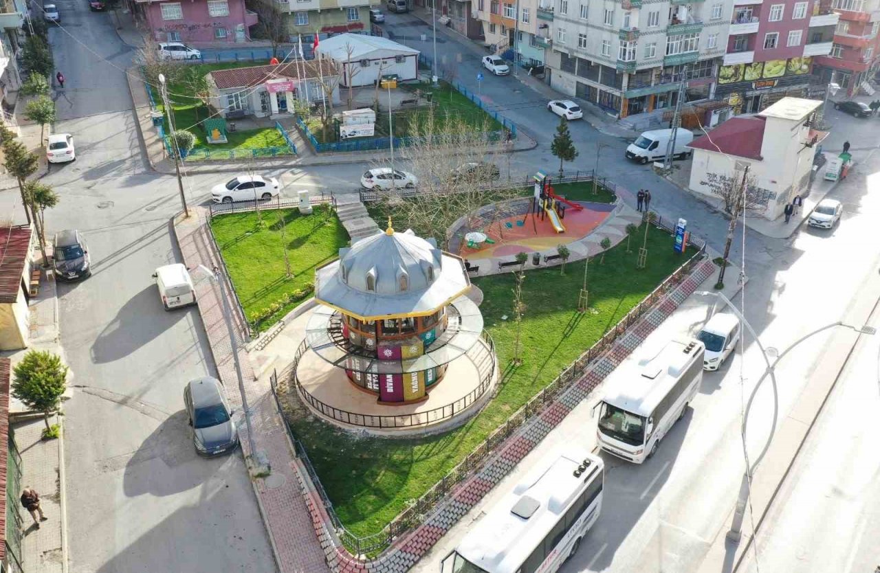 Sultangazi’ye bir kitap kafe daha