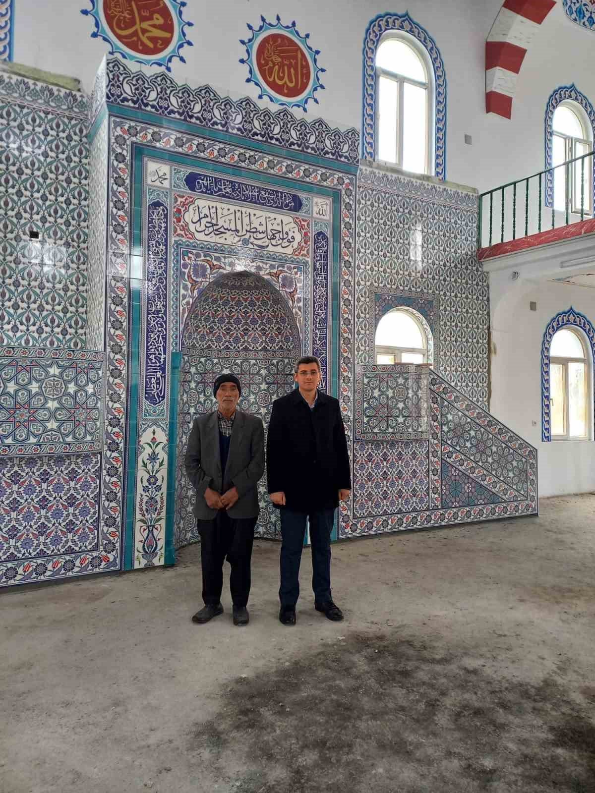 Yanan caminin tadilatında sona gelinde