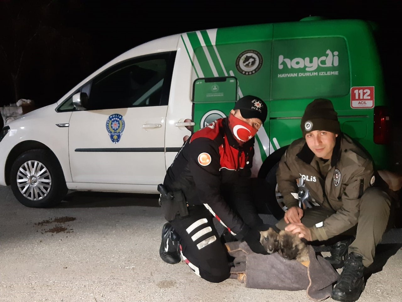 Havaların soğuduğu Uşak’ta sokak canlıları unutulmadı