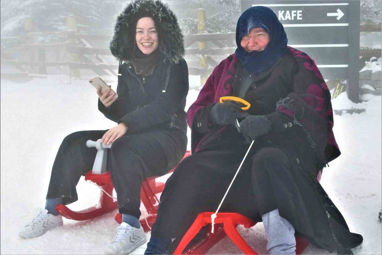 Kar yağdı, Akdağ şenlendi