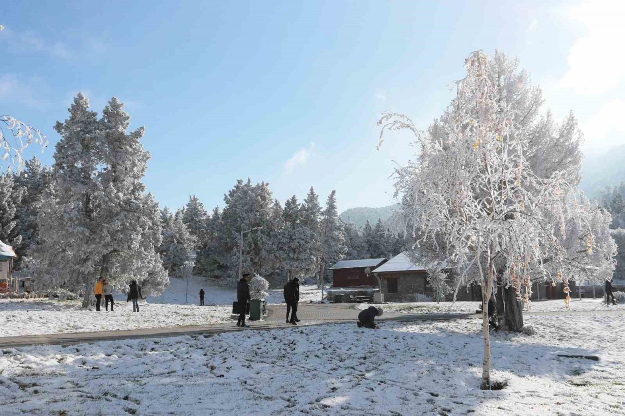 Denizli’de kar manzaraları