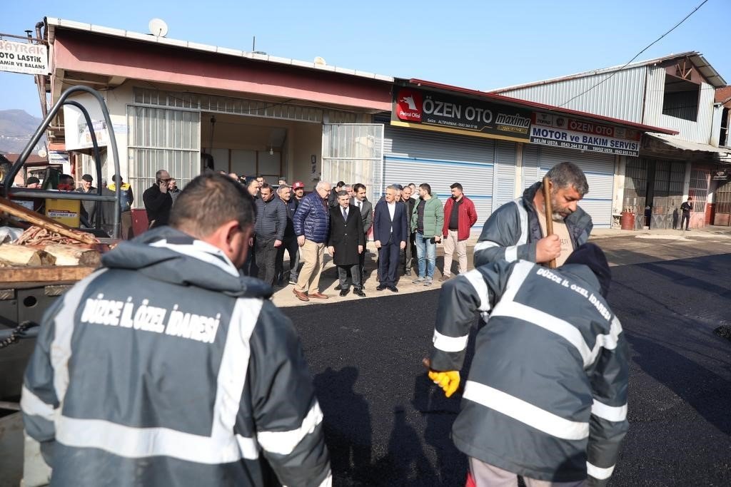 Mücavir alanların asfaltlanması sürüyor