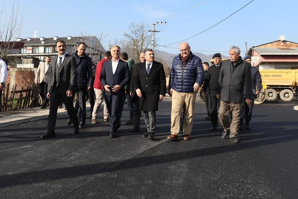 Mücavir alanların asfaltlanması sürüyor