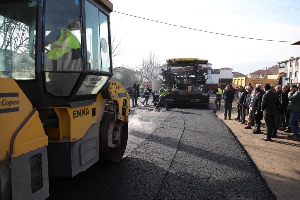 Mücavir alanların asfaltlanması sürüyor