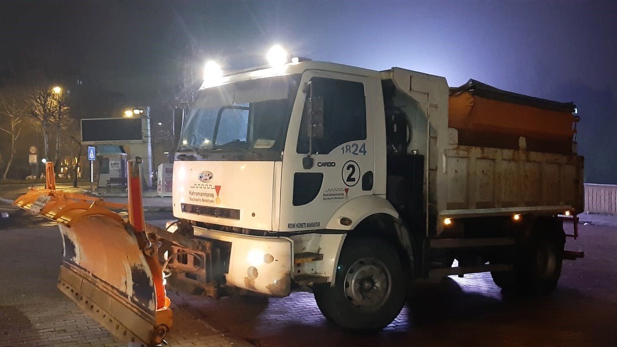 Kahramanmaraş’ta ekipler muhtemel kar yağışları için nöbette