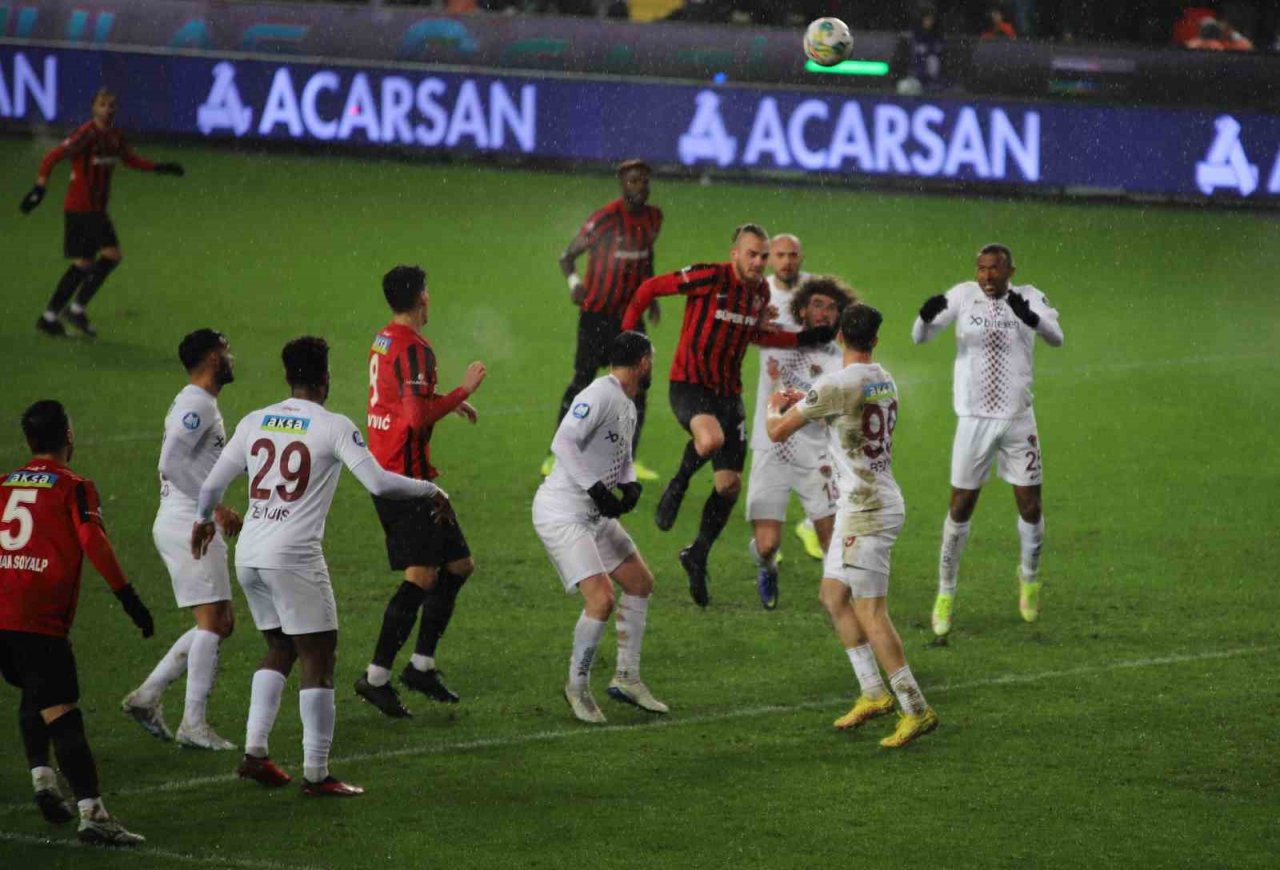 Spor Toto Süper Lig: Gaziantep FK: 4 - A. Hatayspor: 1 (Maç sonucu)
