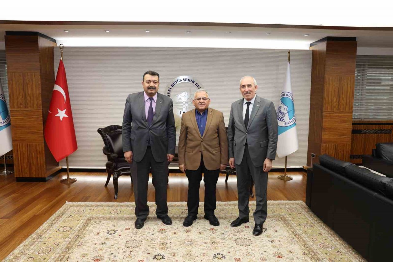 Başkan Büyükkılıç’a esnaflardan ziyaret