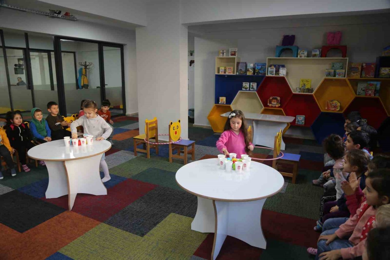 Büyükşehir’in yeni kütüphanesinde minikler için Survivor parkuru