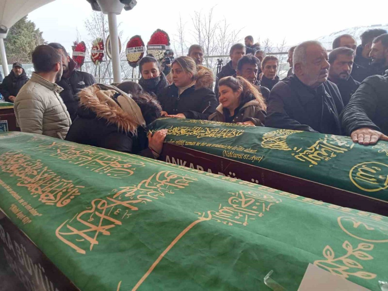 "Elvan Dalton" ismiyle tanınan ünlü şarkıcı Elvan Yılmaz son yolcuğuna uğurlandı