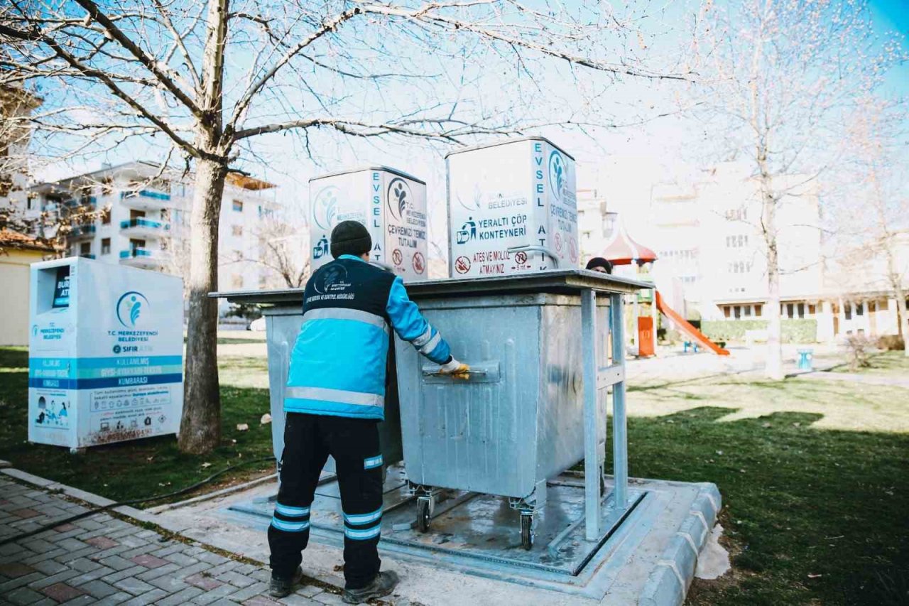 Merkezefendi’de yer altı çöp konteyneri 80 farklı noktaya yerleştirildi