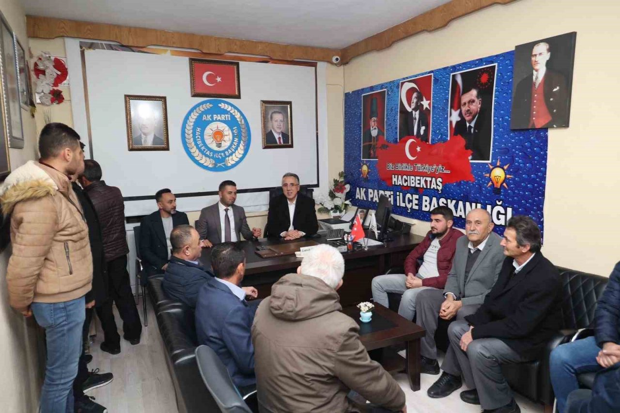 Başkan Savran; AK Parti Hacıbektaş ilçe yönetim kurulu toplantısına katıldı