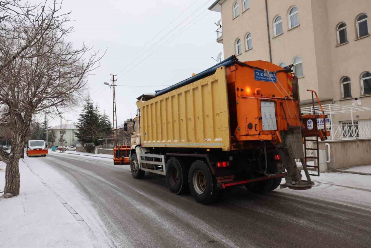 Nevşehir’de 400 personel karla mücadele edecek