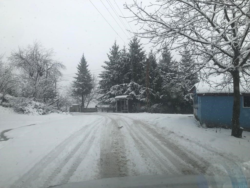 Karadeniz köyleri bembeyaz