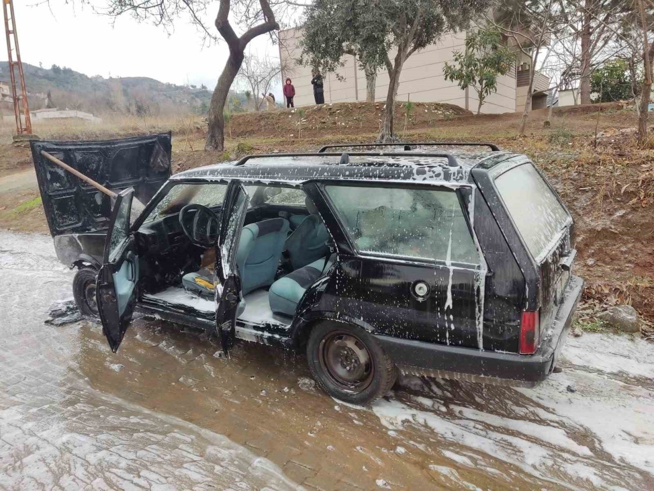 Osmaniye’de araç yangını
