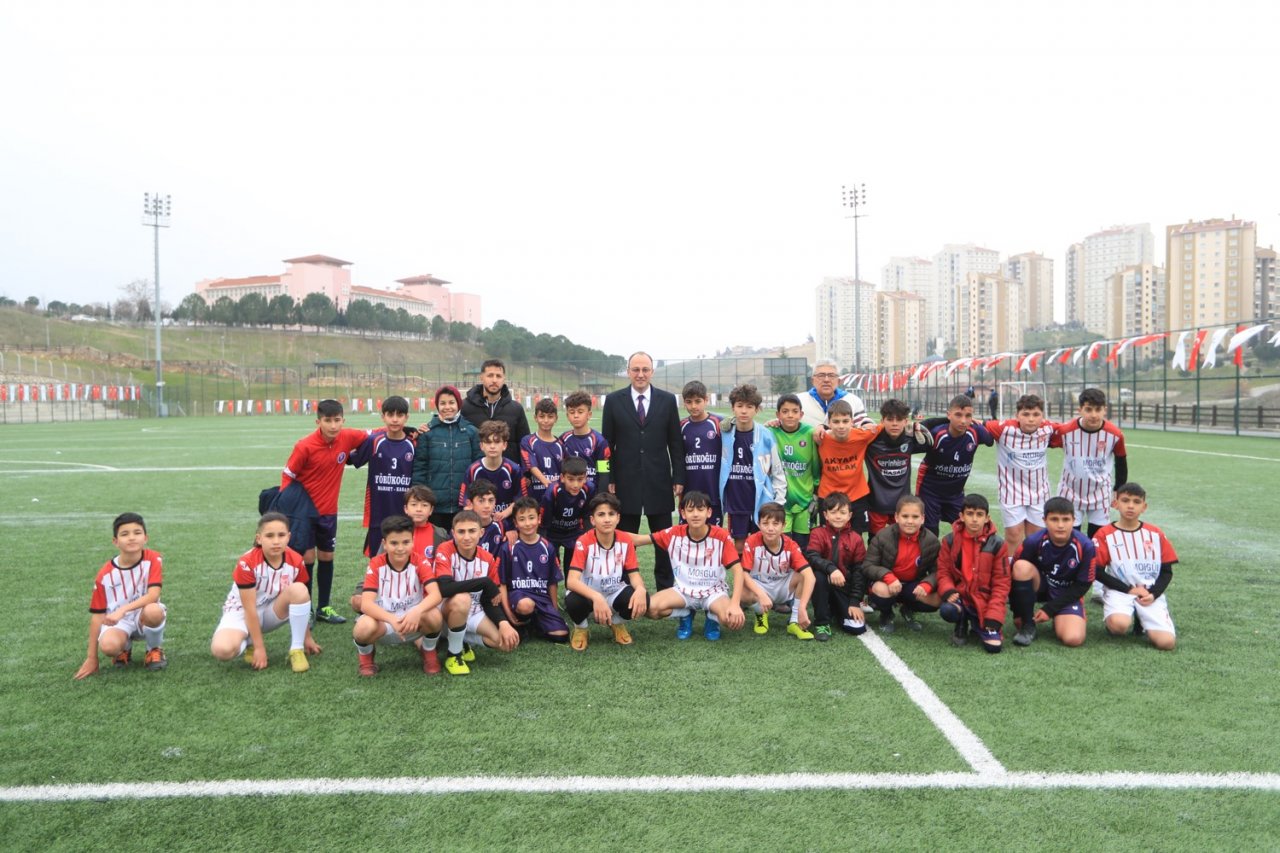 Pamukkale’de yarıyıl futbol turnuvası başladı