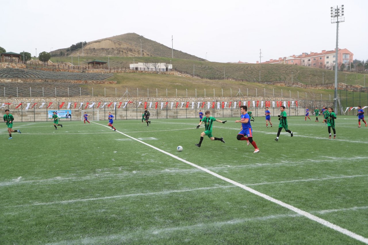 Pamukkale’de yarıyıl futbol turnuvası başladı