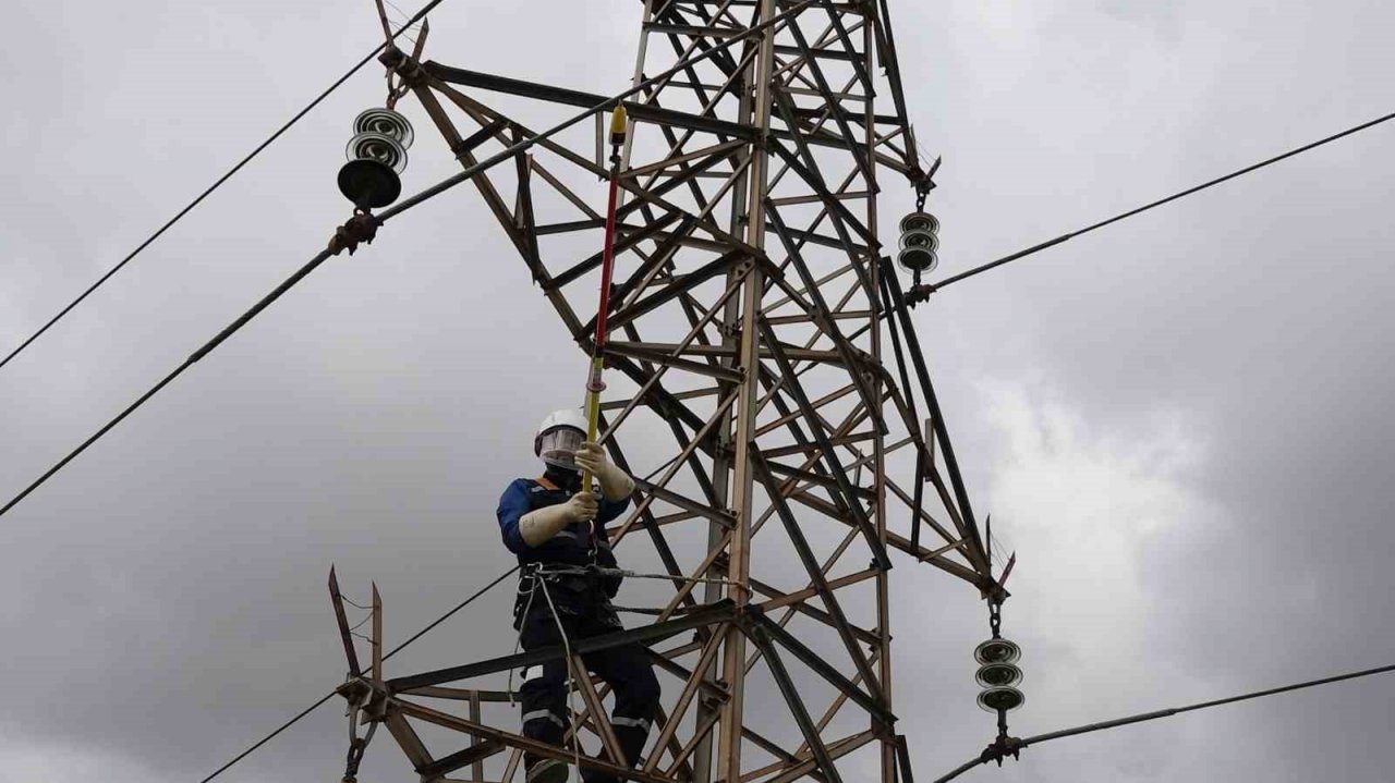 UEDAŞ, müşteri memnuniyeti sıralamasında Türkiye birincisi oldu