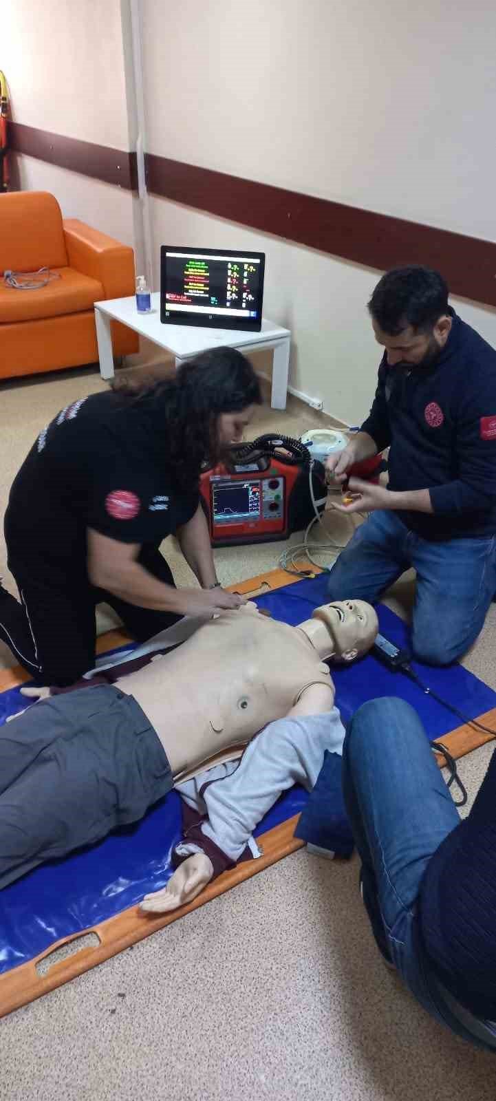 112 Acil Servis personellerine İLYAD eğitimi