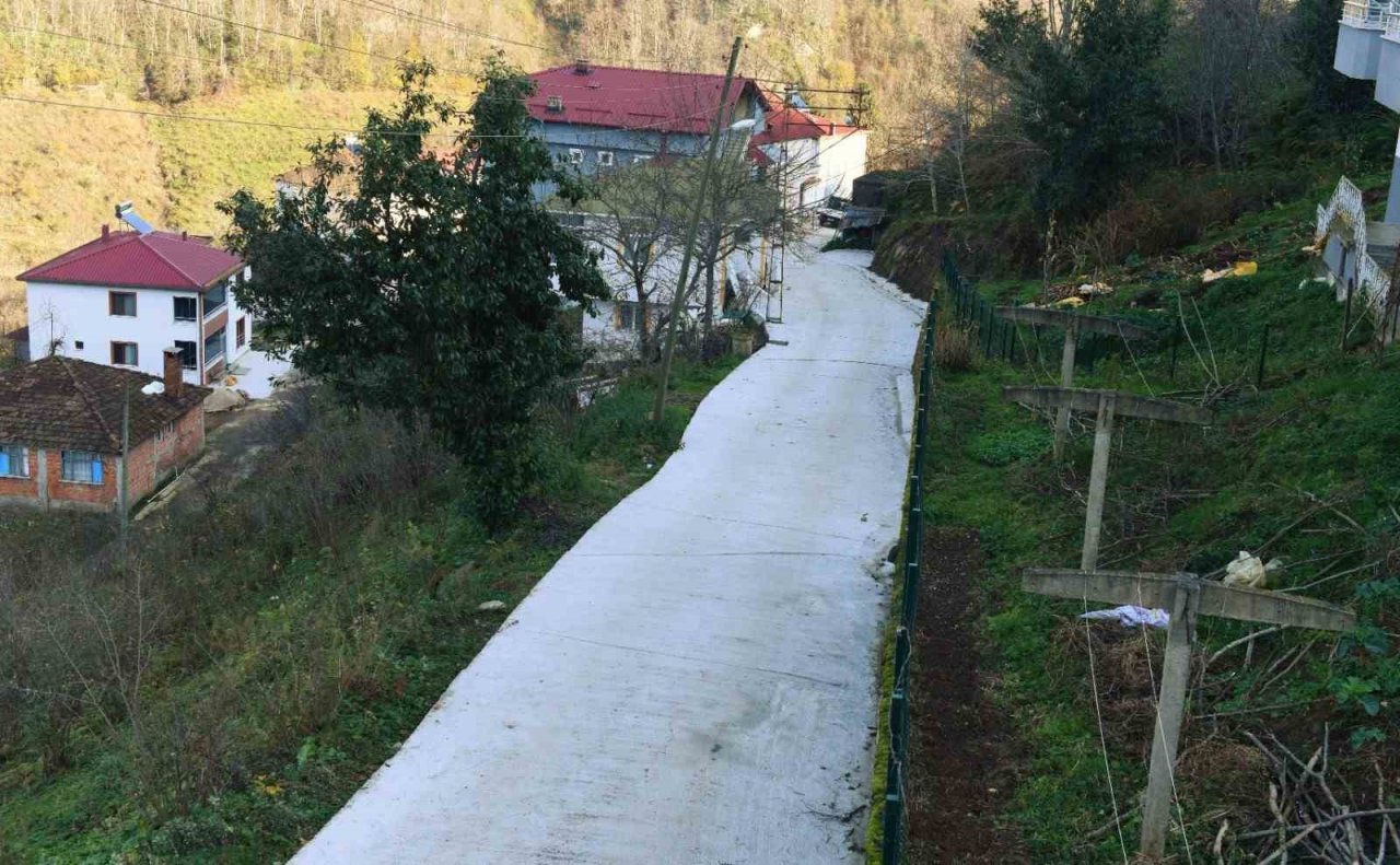 Başkan Tören: “Mahallelerimizin eksiklerini öncelik sırasına göre tamamlıyoruz”