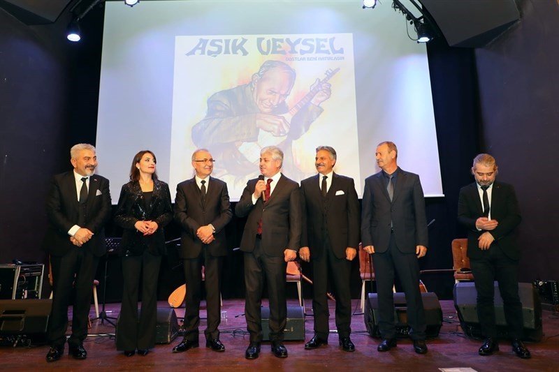 Aşık Veysel, vefatının 50. yıl dönümünde anıldı